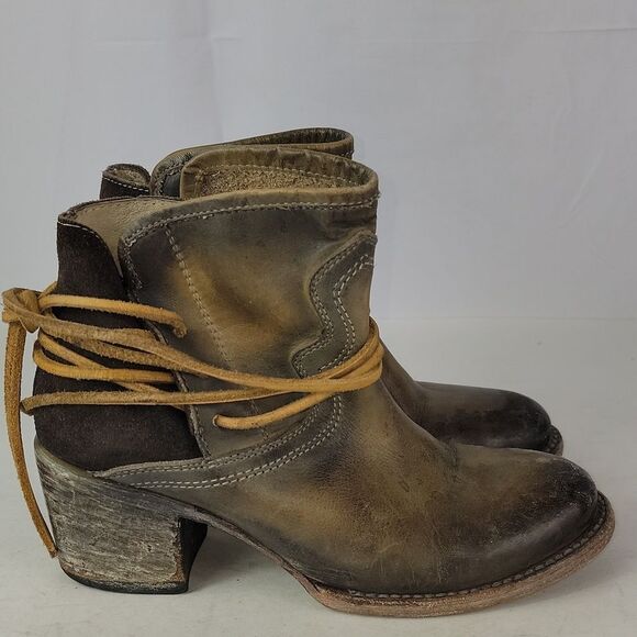 Freebird By Steven Casey Women's Ankle Boots - Picture 2 of 15